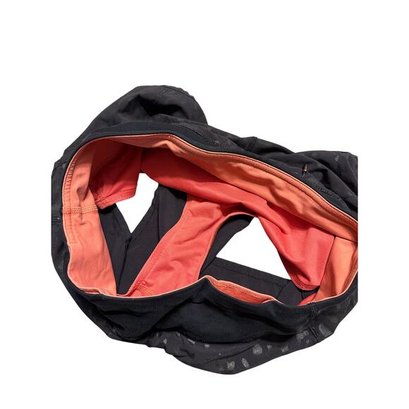Lululemon Run Speed Sports Black Animal Print Size 4 Excellent Condition - Picture 4 of 6